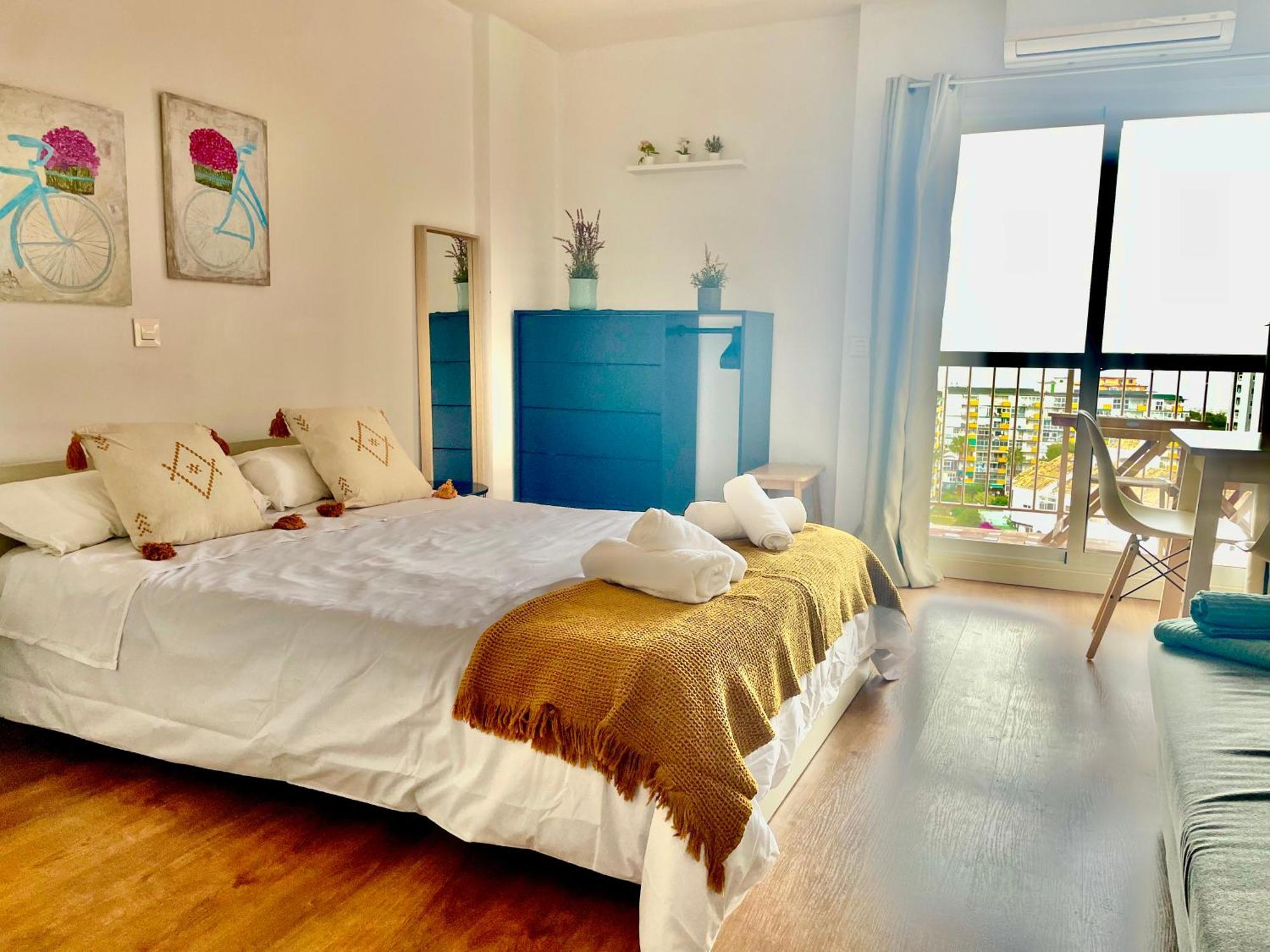 Luxury Suites Minerva Beach Benalmadena Exterior photo